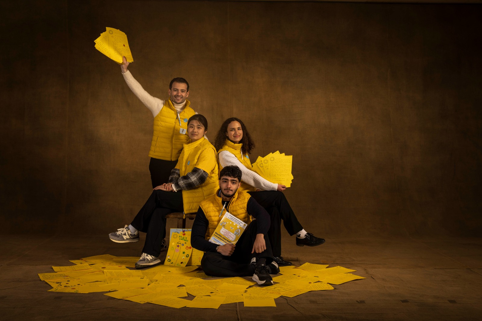 Lire la suite à propos de l’article 1 Lettre 1 Sourire Place de la Concorde pour l&rsquo;exposition « Vivre Ensemble » de Yann Arthus Bertrand